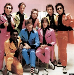 o-SHOWADDYWADDY-570